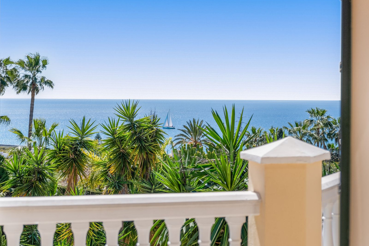 Huis te koop in Estepona | 3 slaapkamers H5340601