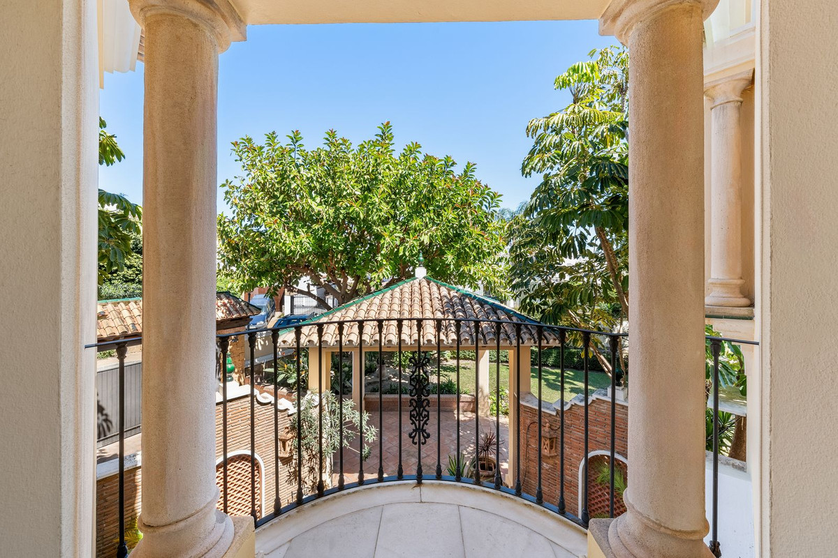 Huis te koop in Estepona | 3 slaapkamers H5340601