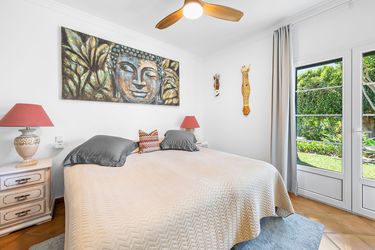 Huis te koop in Estepona | 3 slaapkamers H5340601