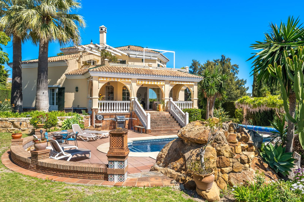 Huis te koop in Estepona | 3 slaapkamers H5340601