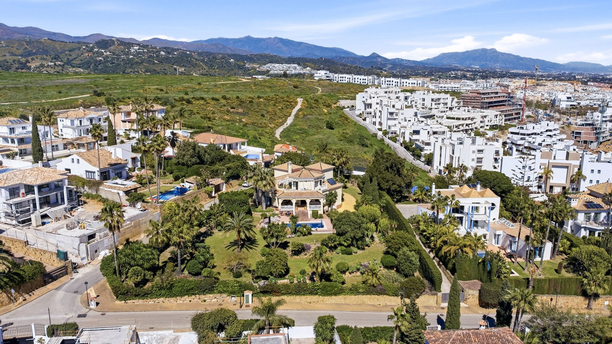 Huis te koop in Estepona | 3 slaapkamers H5340601