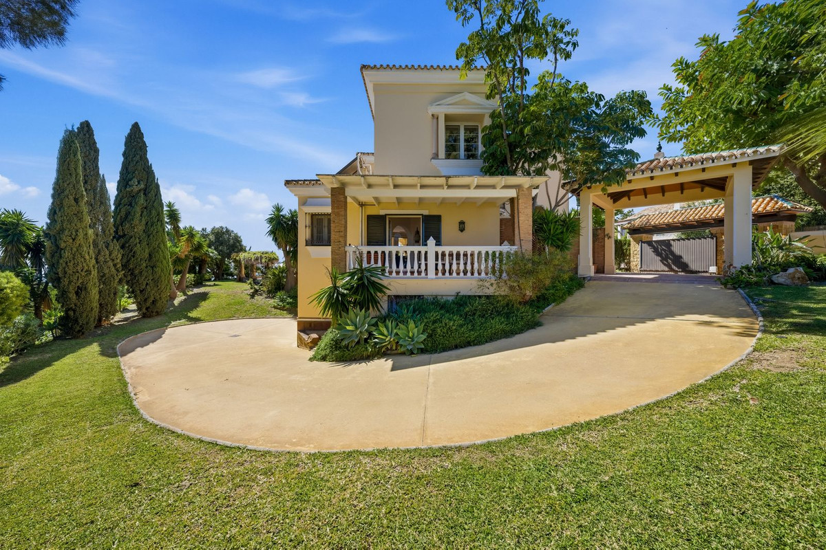 Huis te koop in Estepona | 3 slaapkamers H5340601