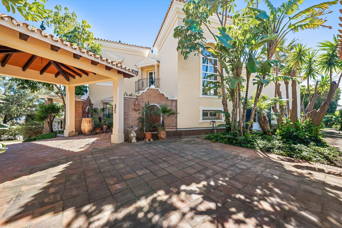 Huis te koop in Estepona | 3 slaapkamers H5340601