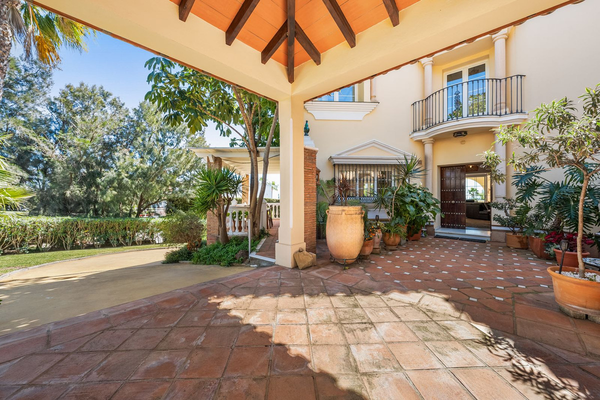 Huis te koop in Estepona | 3 slaapkamers H5340601