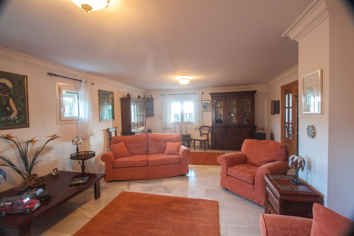 Finca - Cortijo te koop in Estepona | 4 slaapkamers H5340781