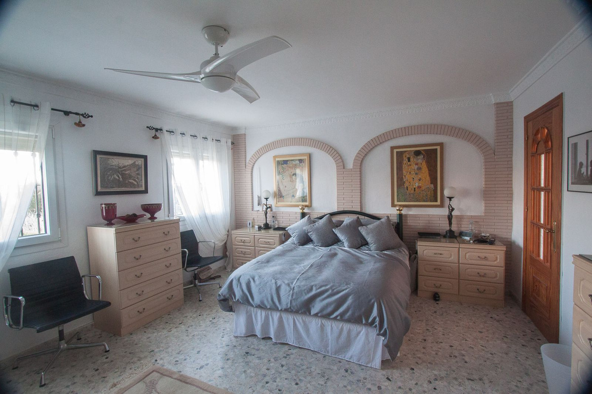 Finca - Cortijo te koop in Estepona | 4 slaapkamers H5340781