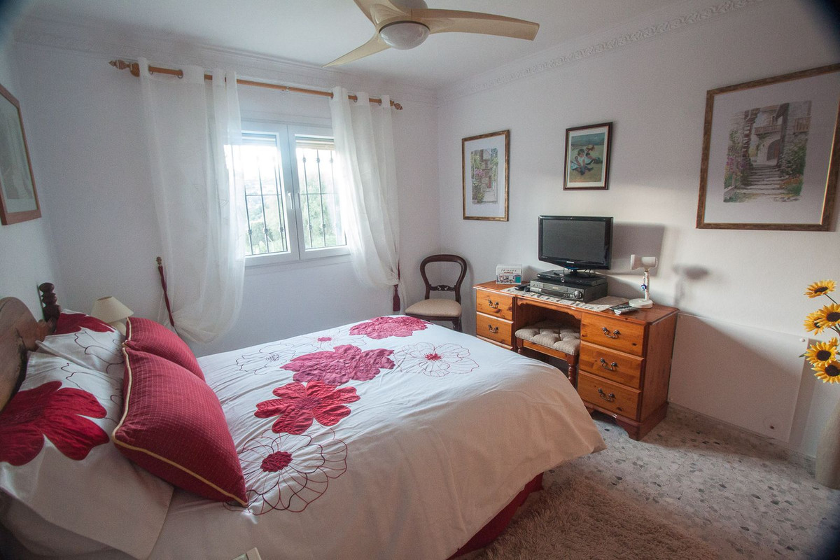 Finca - Cortijo te koop in Estepona | 4 slaapkamers H5340781