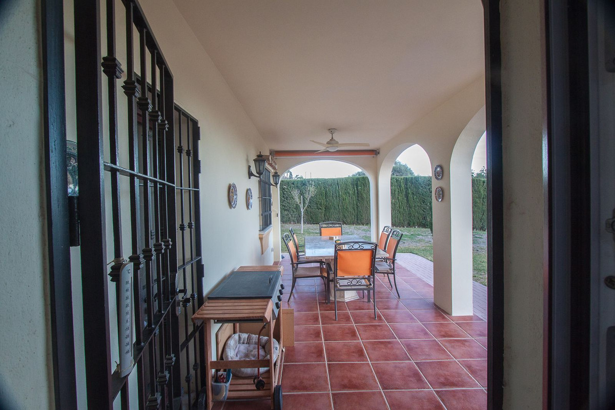 Finca - Cortijo te koop in Estepona | 4 slaapkamers H5340781