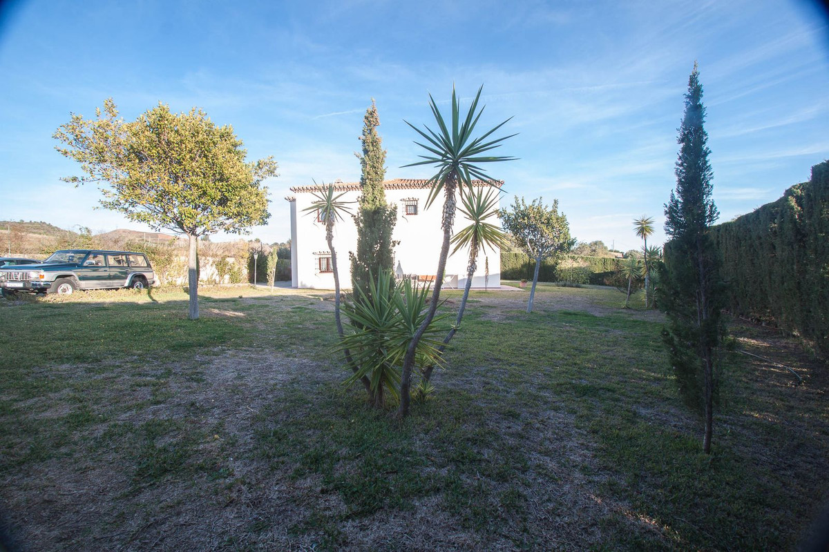 Finca - Cortijo te koop in Estepona | 4 slaapkamers H5340781