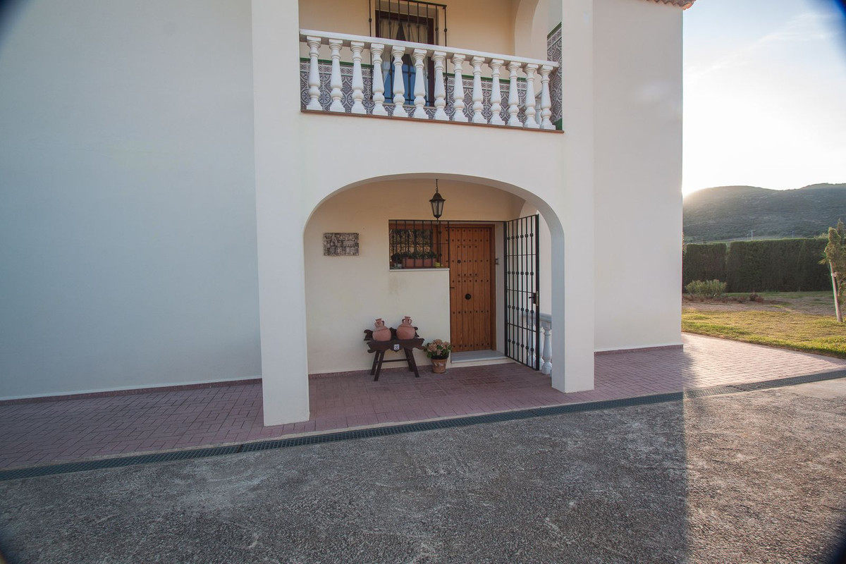 Finca - Cortijo te koop in Estepona | 4 slaapkamers H5340781