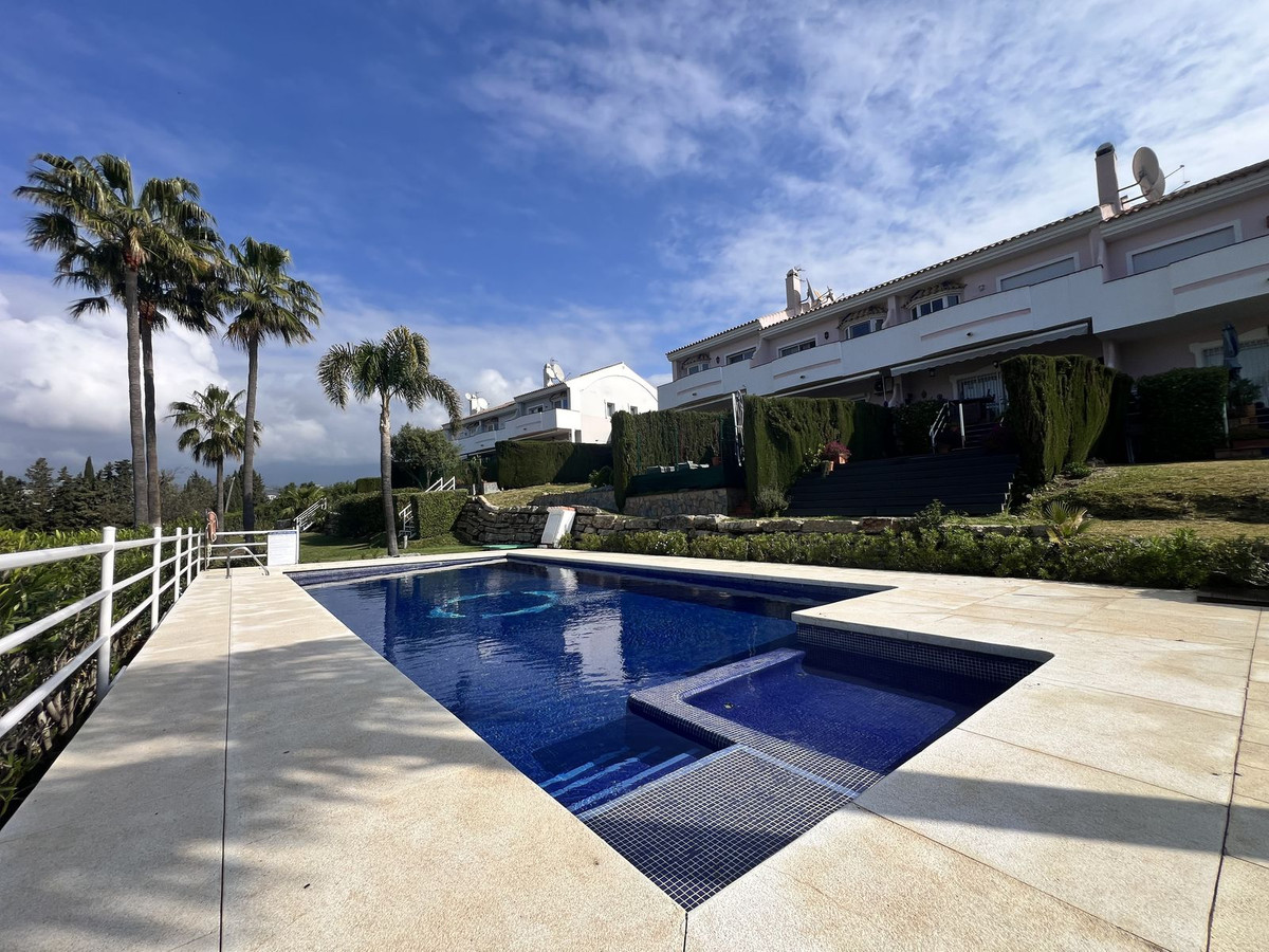 Huis te koop in Estepona | 3 slaapkamers H5342323