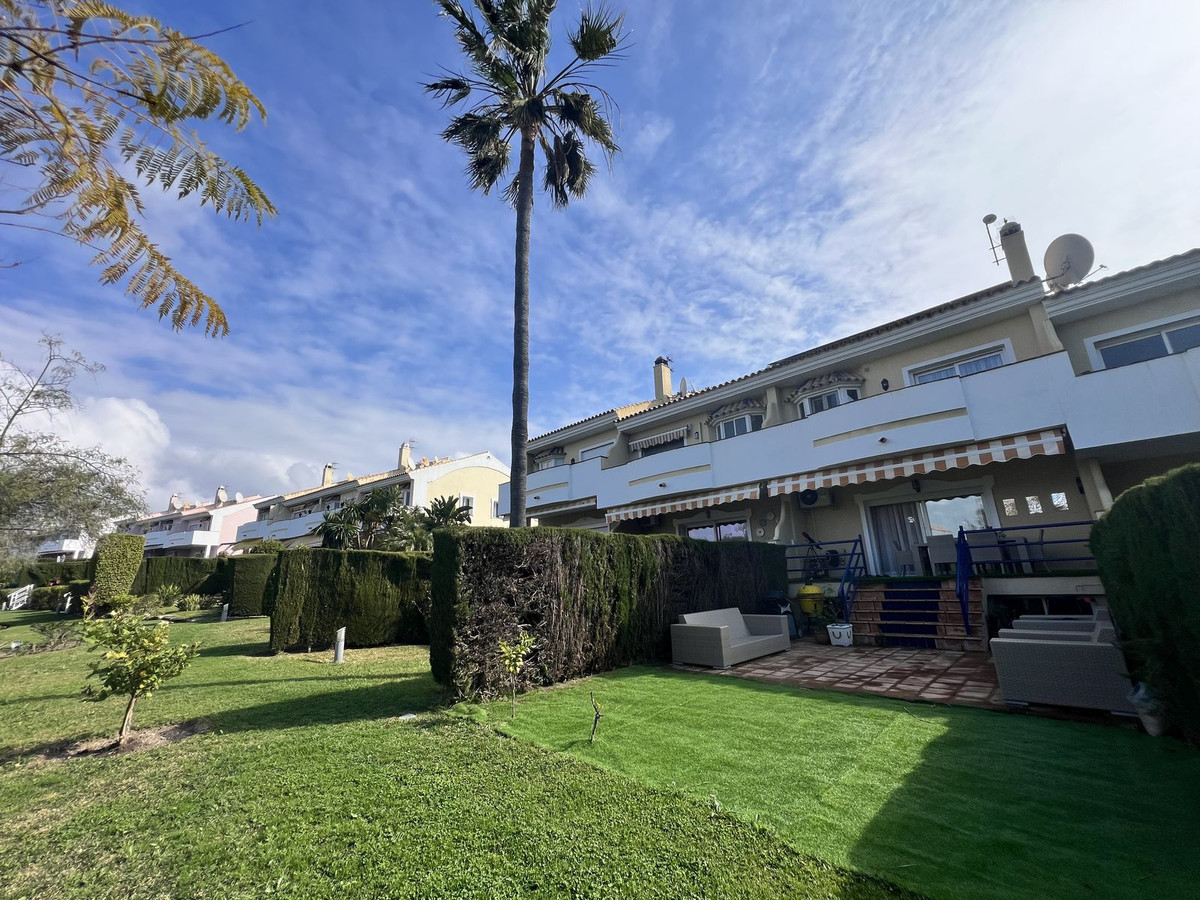 Huis te koop in Estepona | 3 slaapkamers H5342323