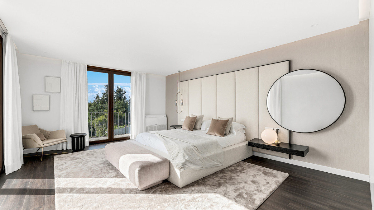 Huis te koop in Estepona | 5 slaapkamers H5342419