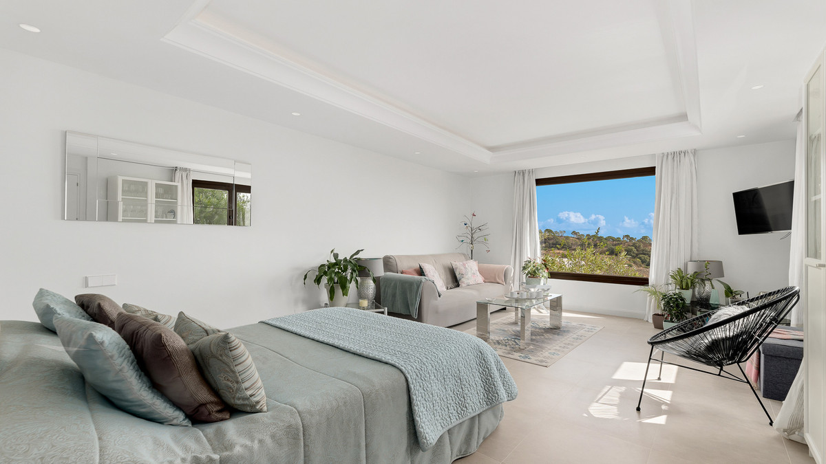 Huis te koop in Estepona | 5 slaapkamers H5342419