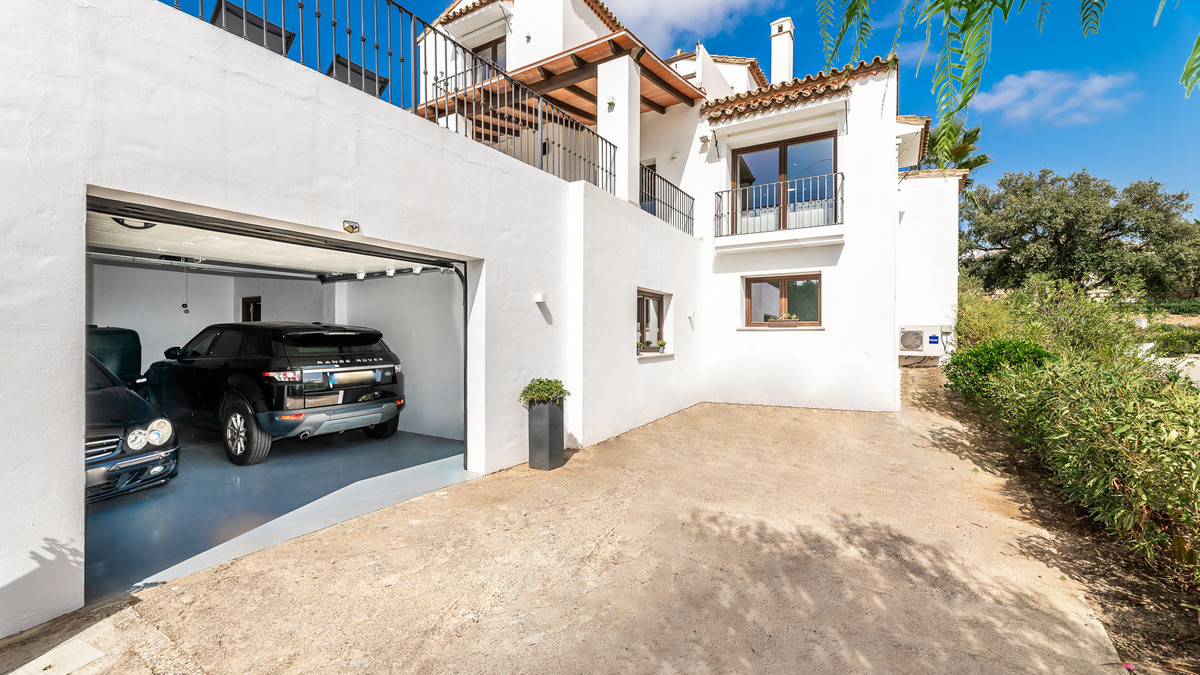 Huis te koop in Estepona | 5 slaapkamers H5342419