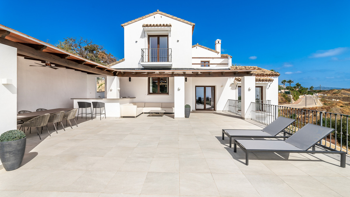 Huis te koop in Estepona | 5 slaapkamers H5342419