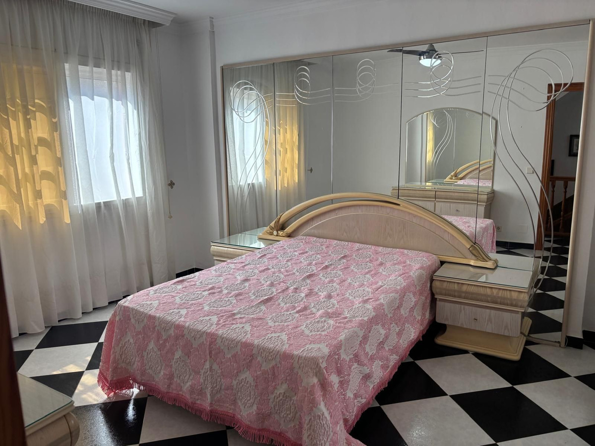 Huis te koop in Estepona | 2 slaapkamers H5346316