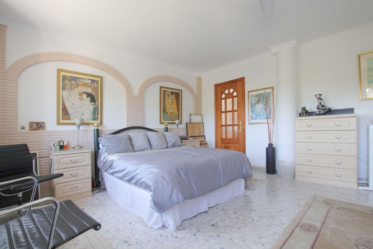 Huis te koop in Estepona | 4 slaapkamers H5346400