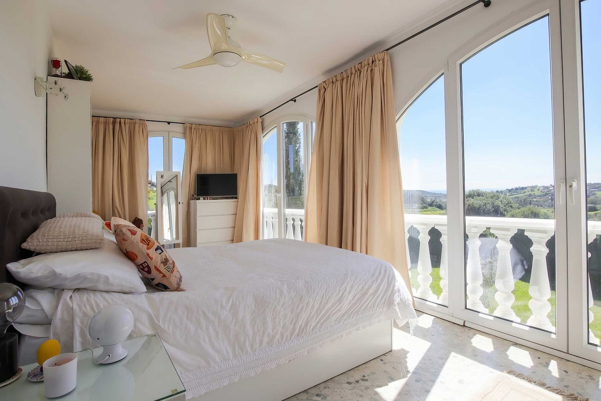 Huis te koop in Estepona | 4 slaapkamers H5346400