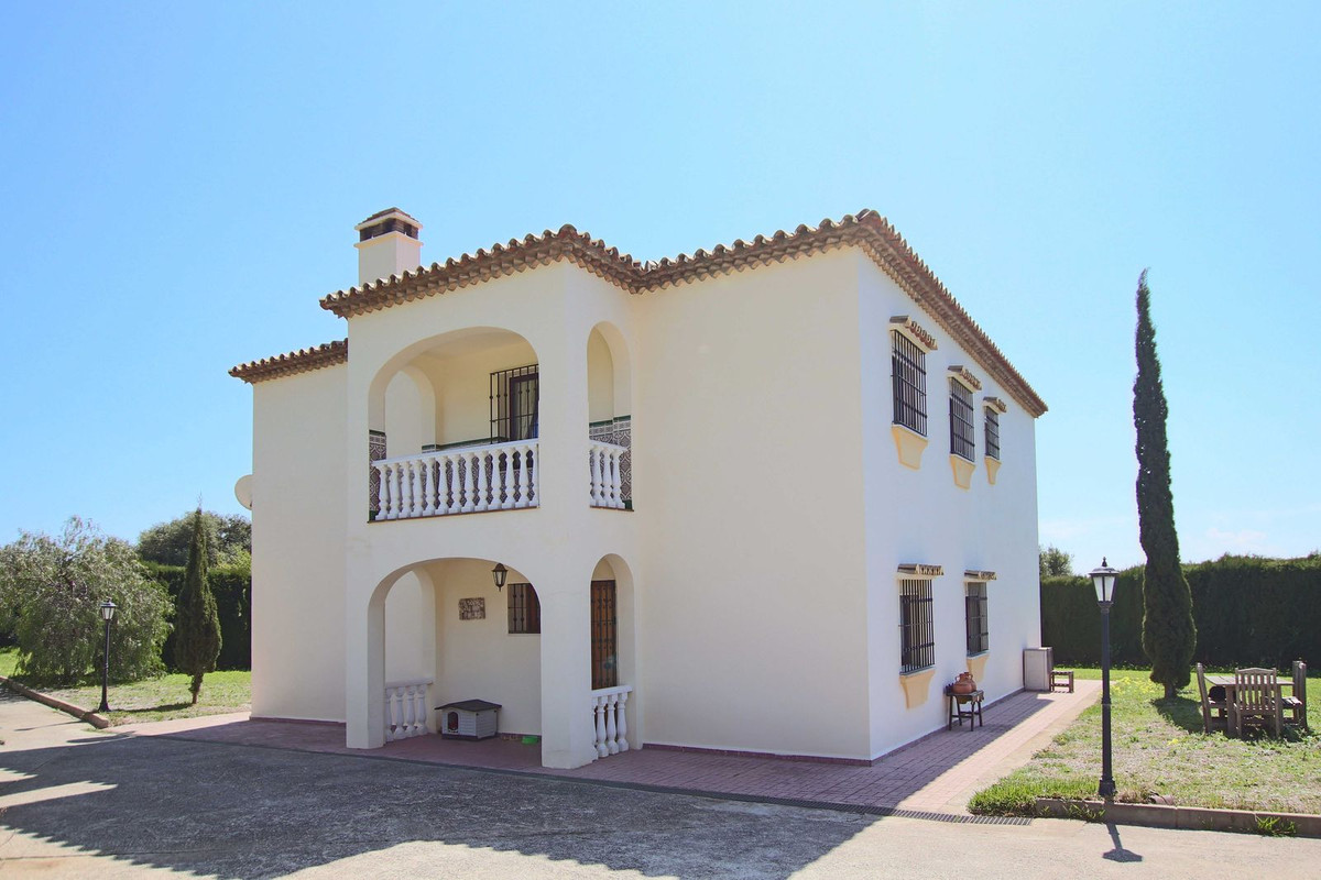 Huis te koop in Estepona | 4 slaapkamers H5346400