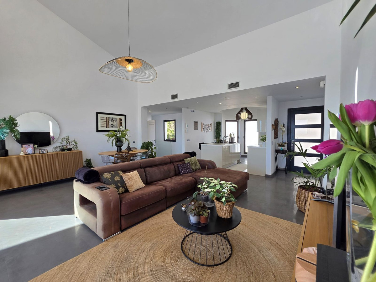 Huis te koop in Estepona | 4 slaapkamers H5346628