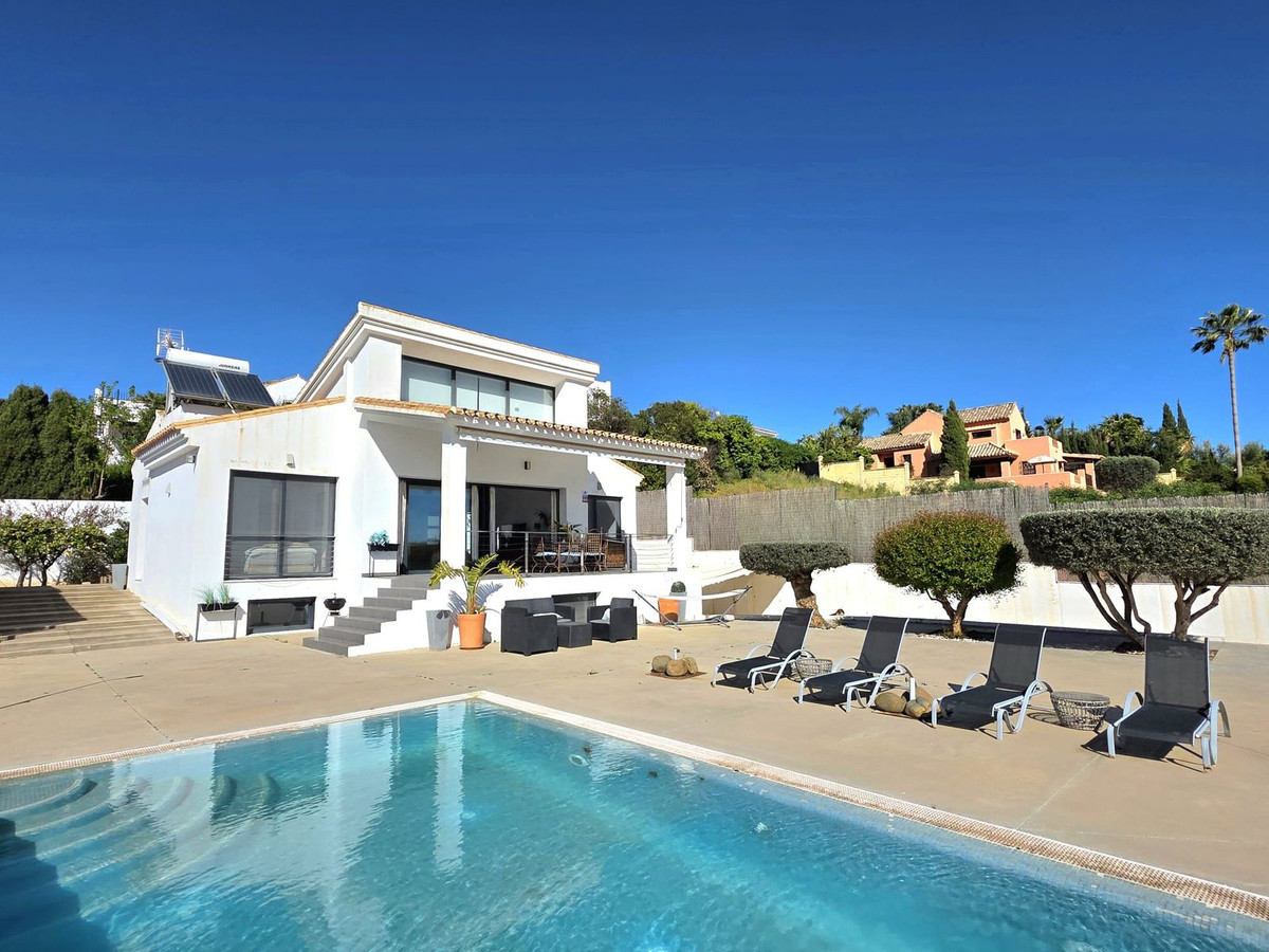 Huis te koop in Estepona | 4 slaapkamers H5346628