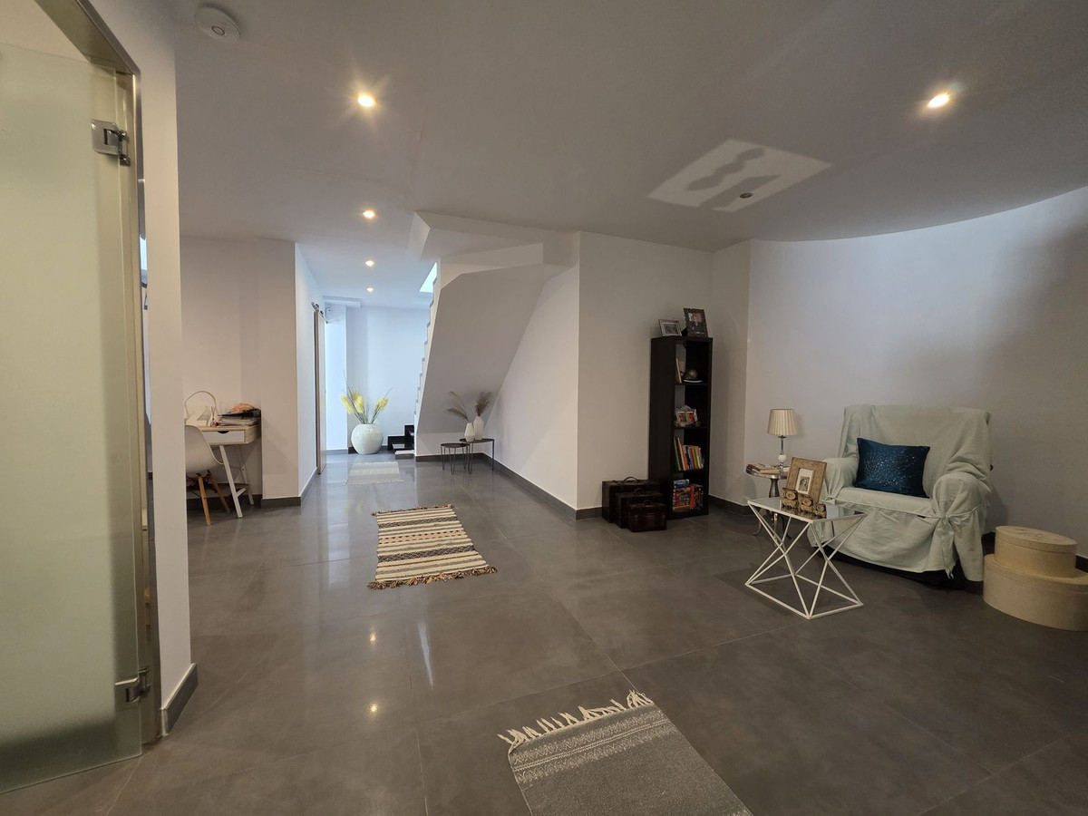 Huis te koop in Estepona | 4 slaapkamers H5346628