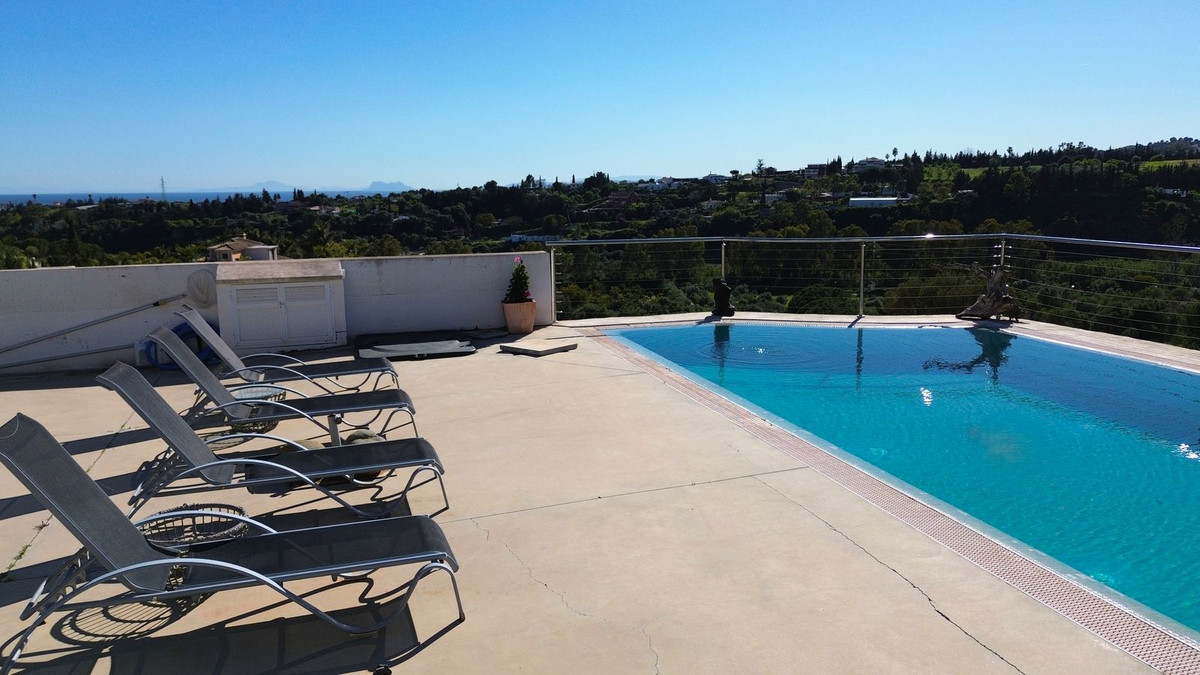 Huis te koop in Estepona | 4 slaapkamers H5346628