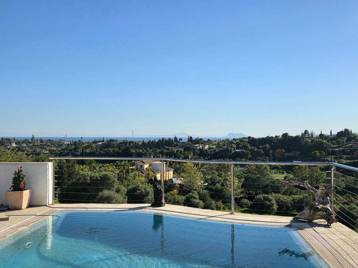 Huis te koop in Estepona | 4 slaapkamers H5346628