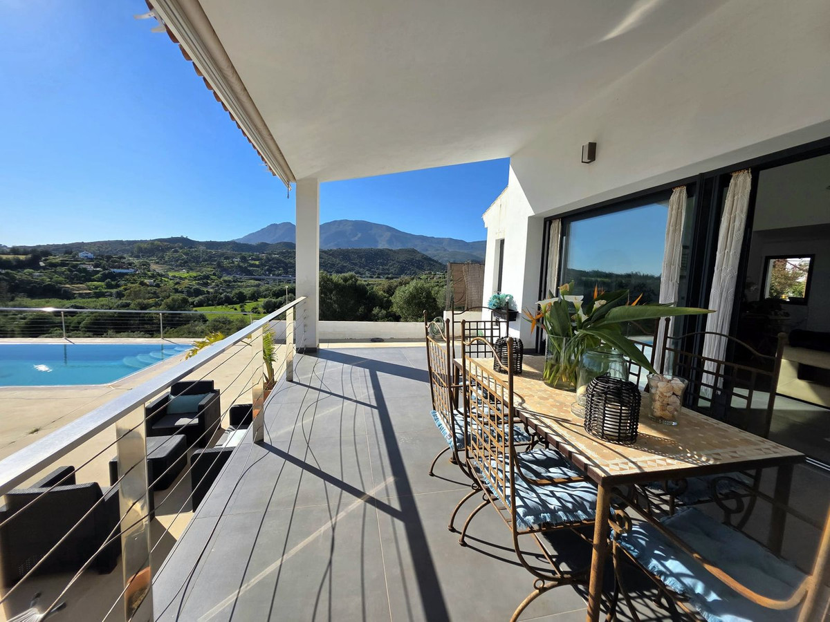 Huis te koop in Estepona | 4 slaapkamers H5346628