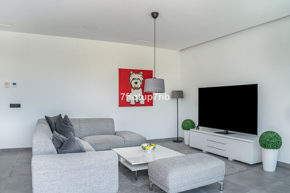 Huis te koop in Estepona | 3 slaapkamers H5346664