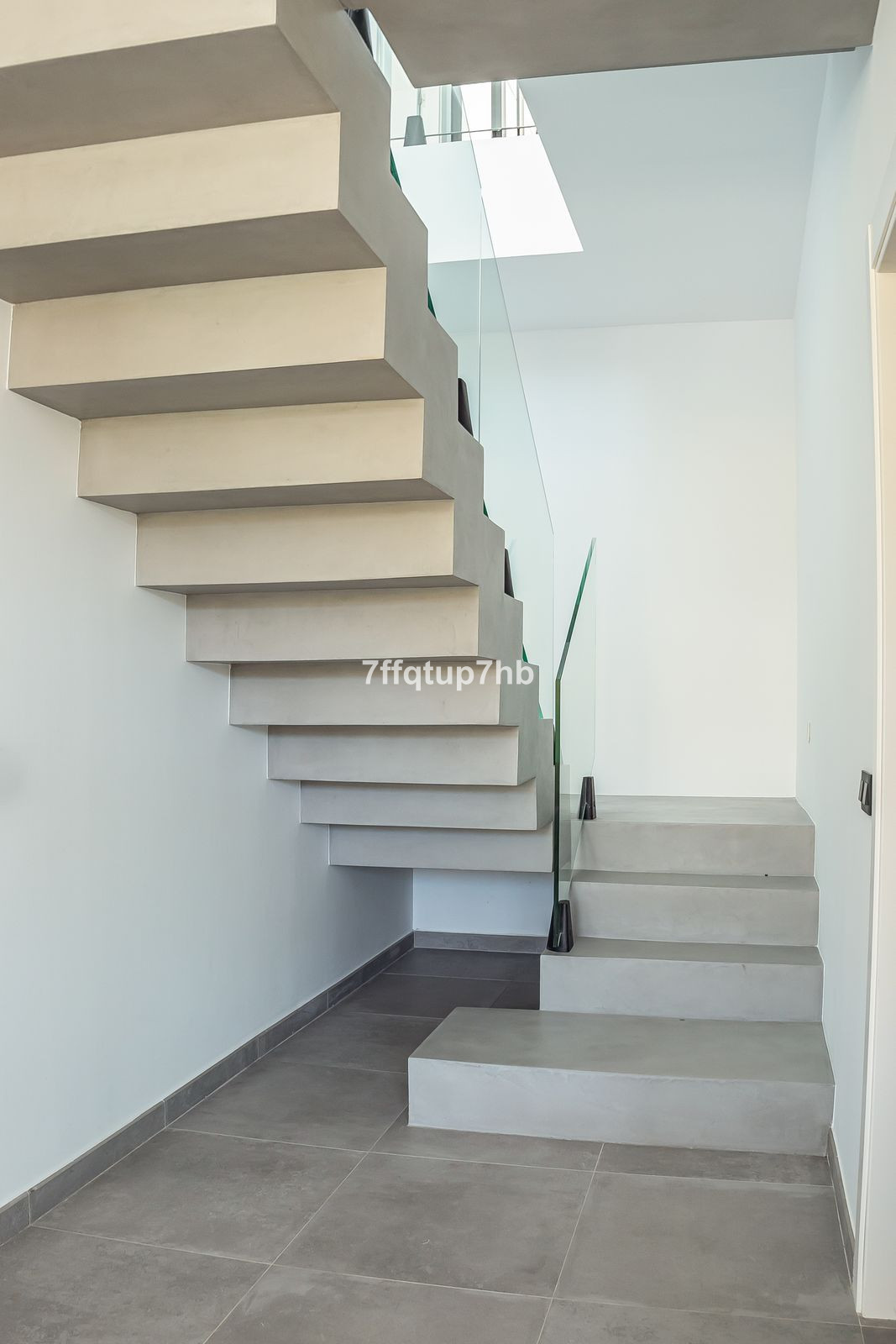 Huis te koop in Estepona | 3 slaapkamers H5346664