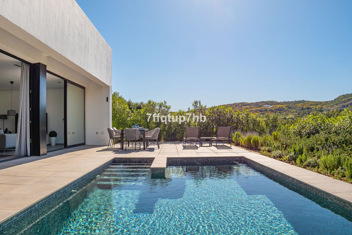 Huis te koop in Estepona | 3 slaapkamers H5346664