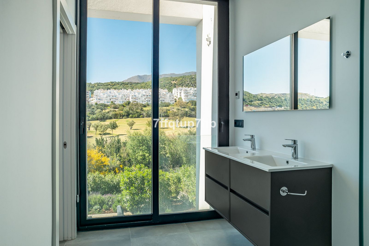 Huis te koop in Estepona | 3 slaapkamers H5346664