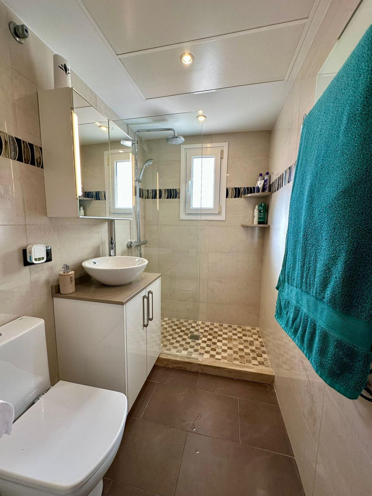 Huis te koop in Estepona | 6 slaapkamers H5347618