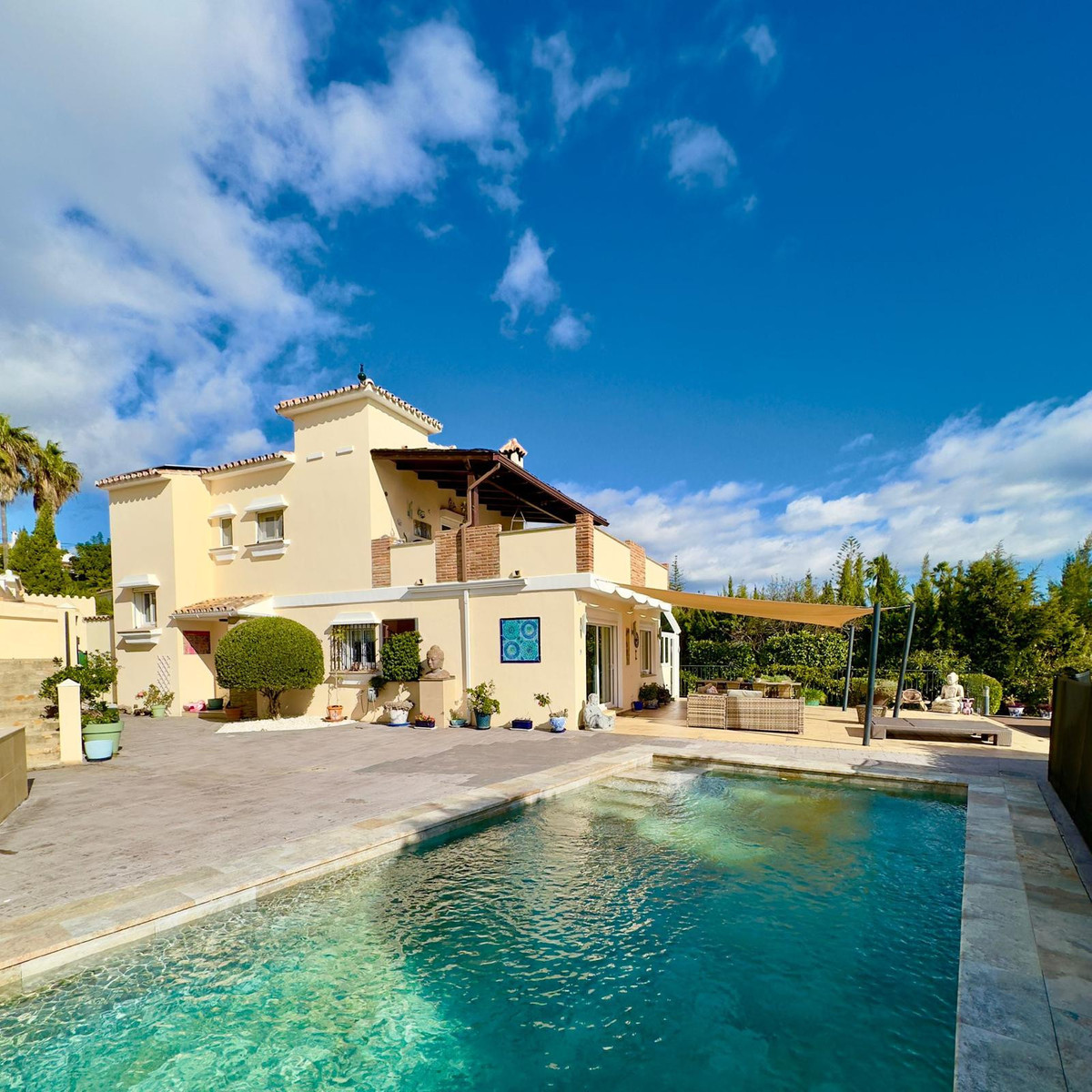 Huis te koop in Estepona | 6 slaapkamers H5347618