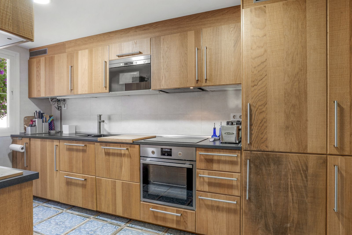 Huis te koop in Estepona | 3 slaapkamers H5347960