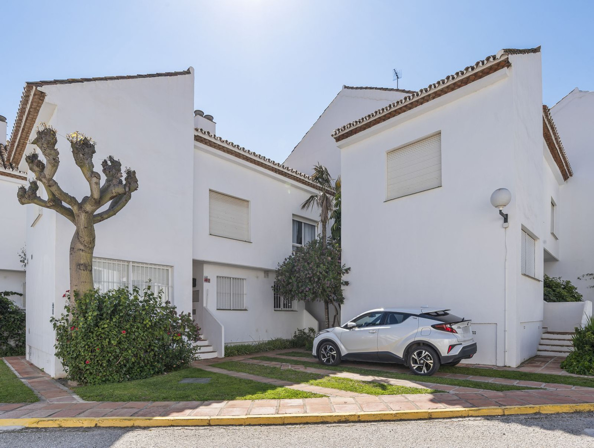 Huis te koop in Estepona | 3 slaapkamers H5347960