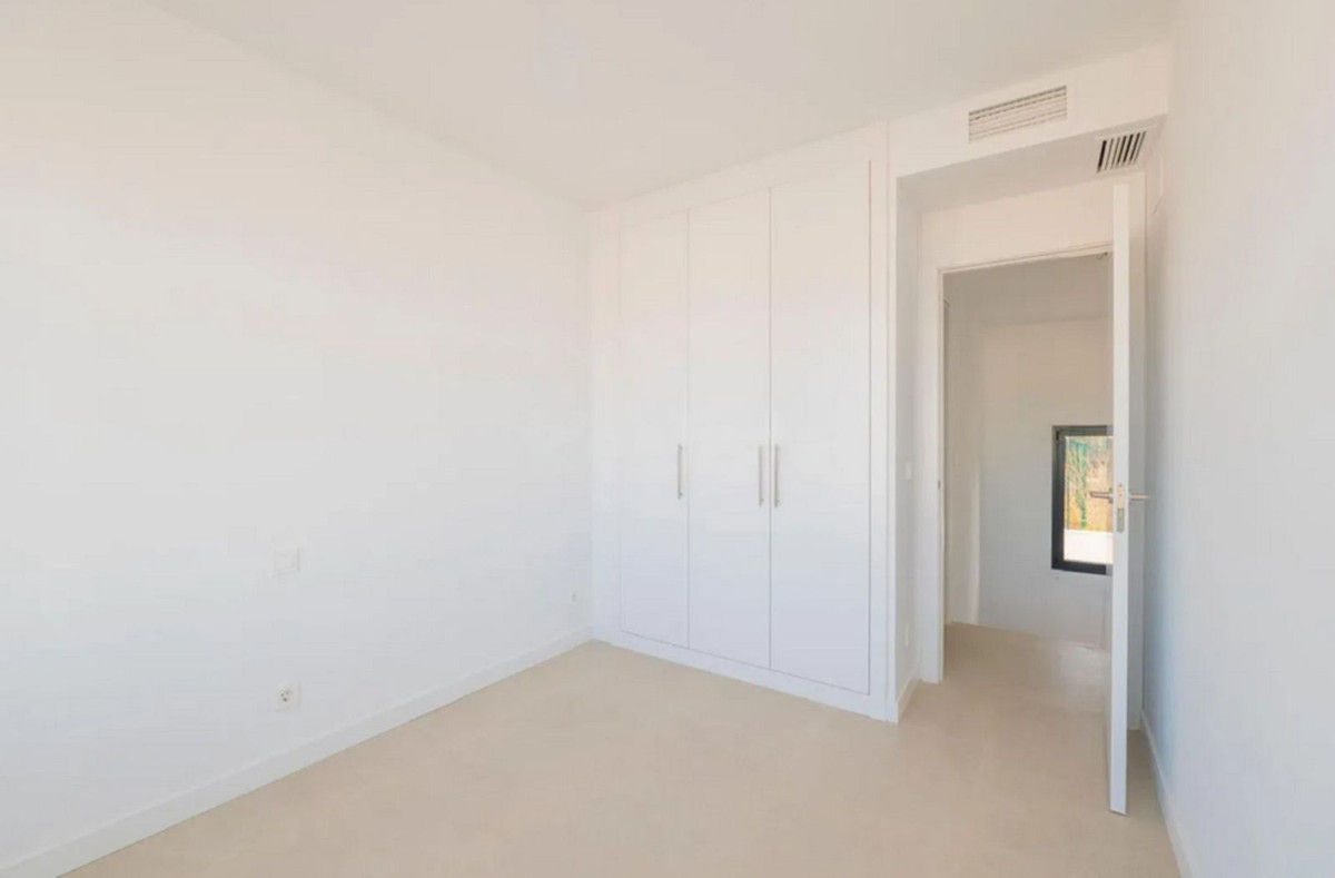 Huis te koop in Estepona | 3 slaapkamers H5347999