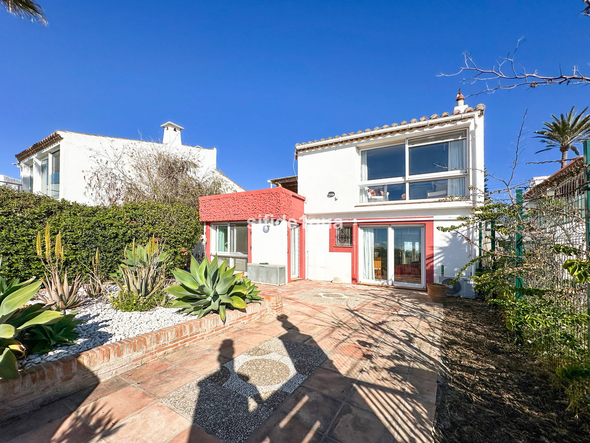 Huis te koop in Estepona | 3 slaapkamers H5348221