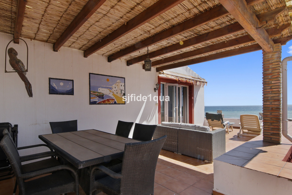 Huis te koop in Estepona | 3 slaapkamers H5348221