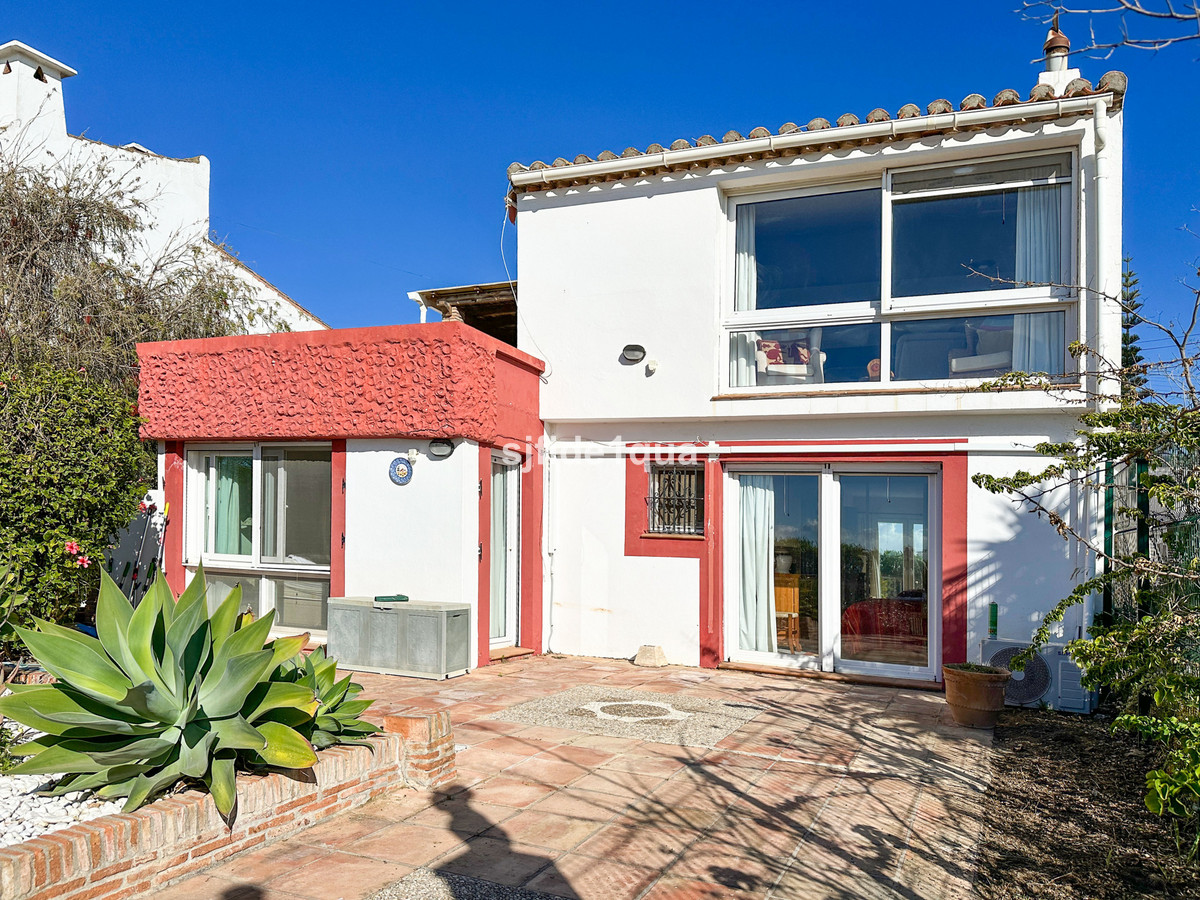 Huis te koop in Estepona | 3 slaapkamers H5348221