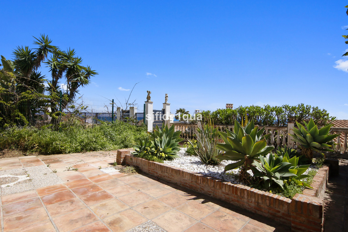 Huis te koop in Estepona | 3 slaapkamers H5348221