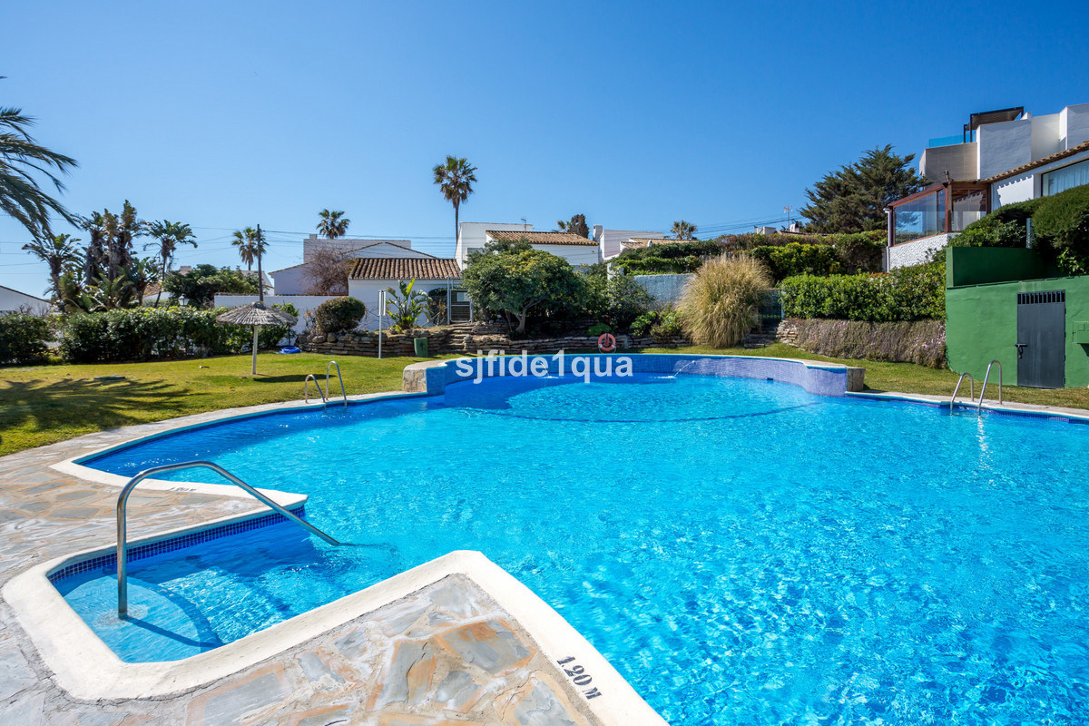 Huis te koop in Estepona | 3 slaapkamers H5348221