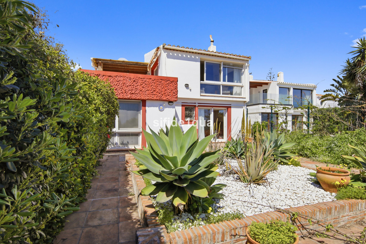 Huis te koop in Estepona | 3 slaapkamers H5348221