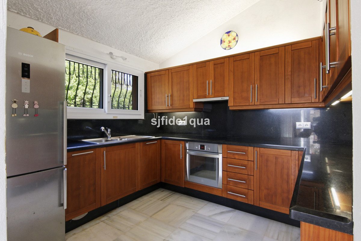 Huis te koop in Estepona | 3 slaapkamers H5348221