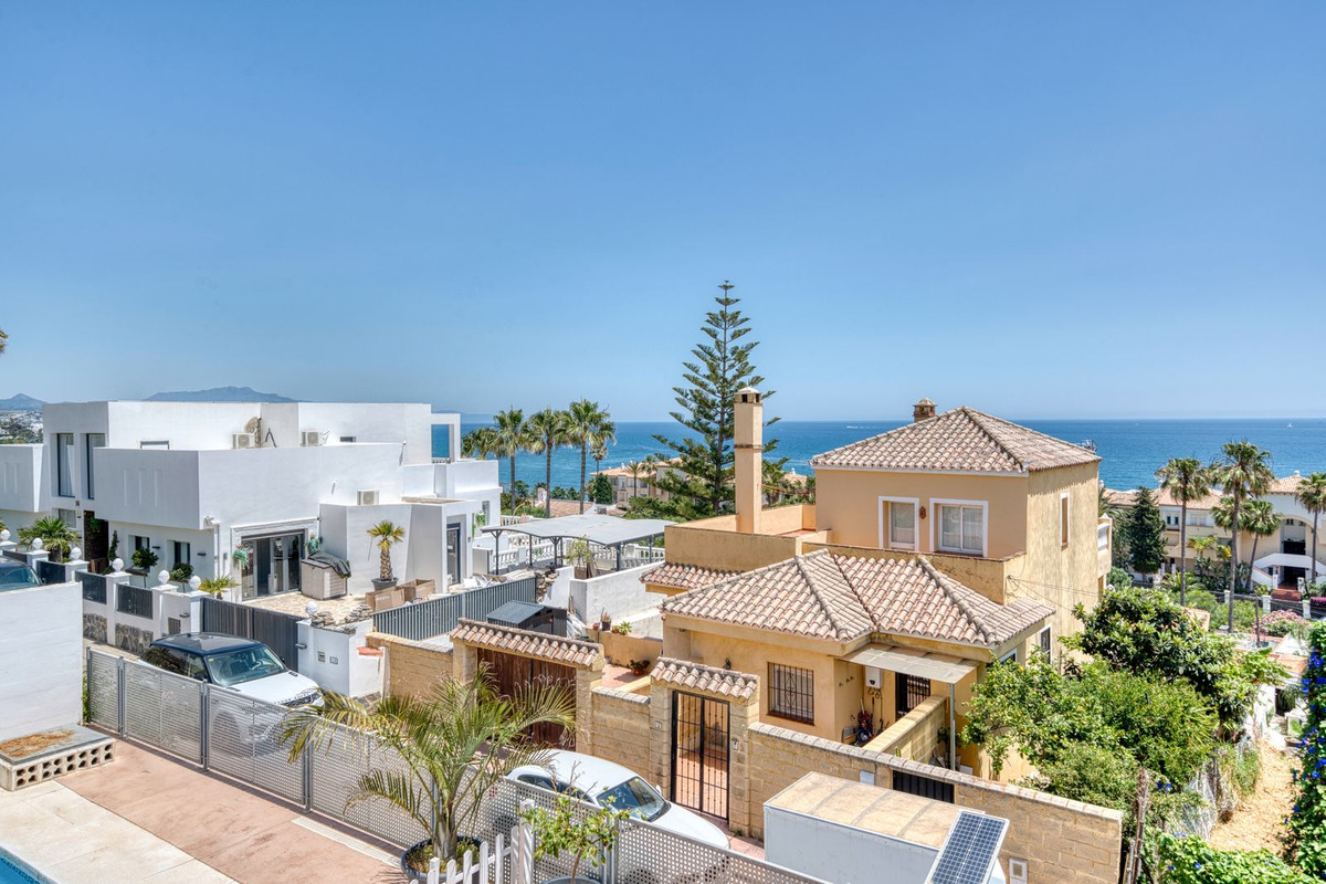 Huis te koop in Estepona | 5 slaapkamers H5350456