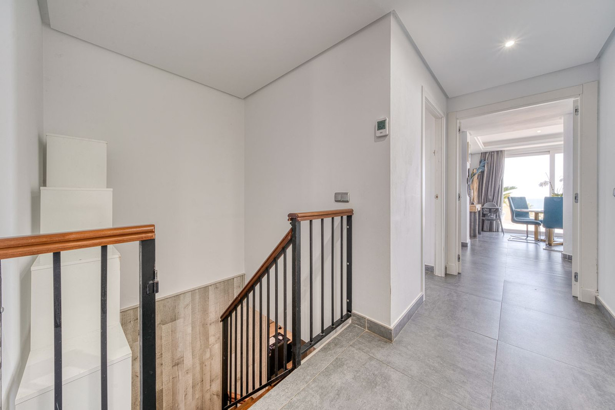 Huis te koop in Estepona | 5 slaapkamers H5350456