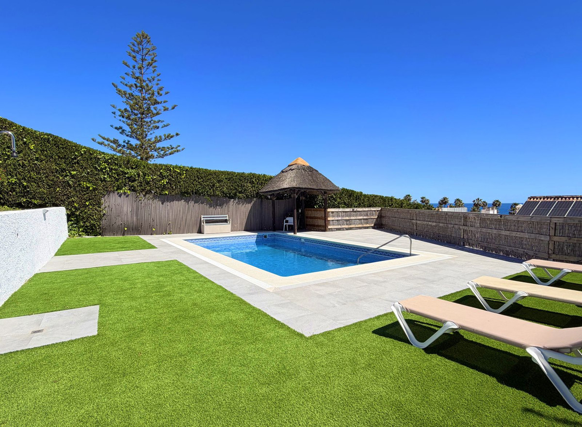 Huis te koop in Estepona | 5 slaapkamers H5350765