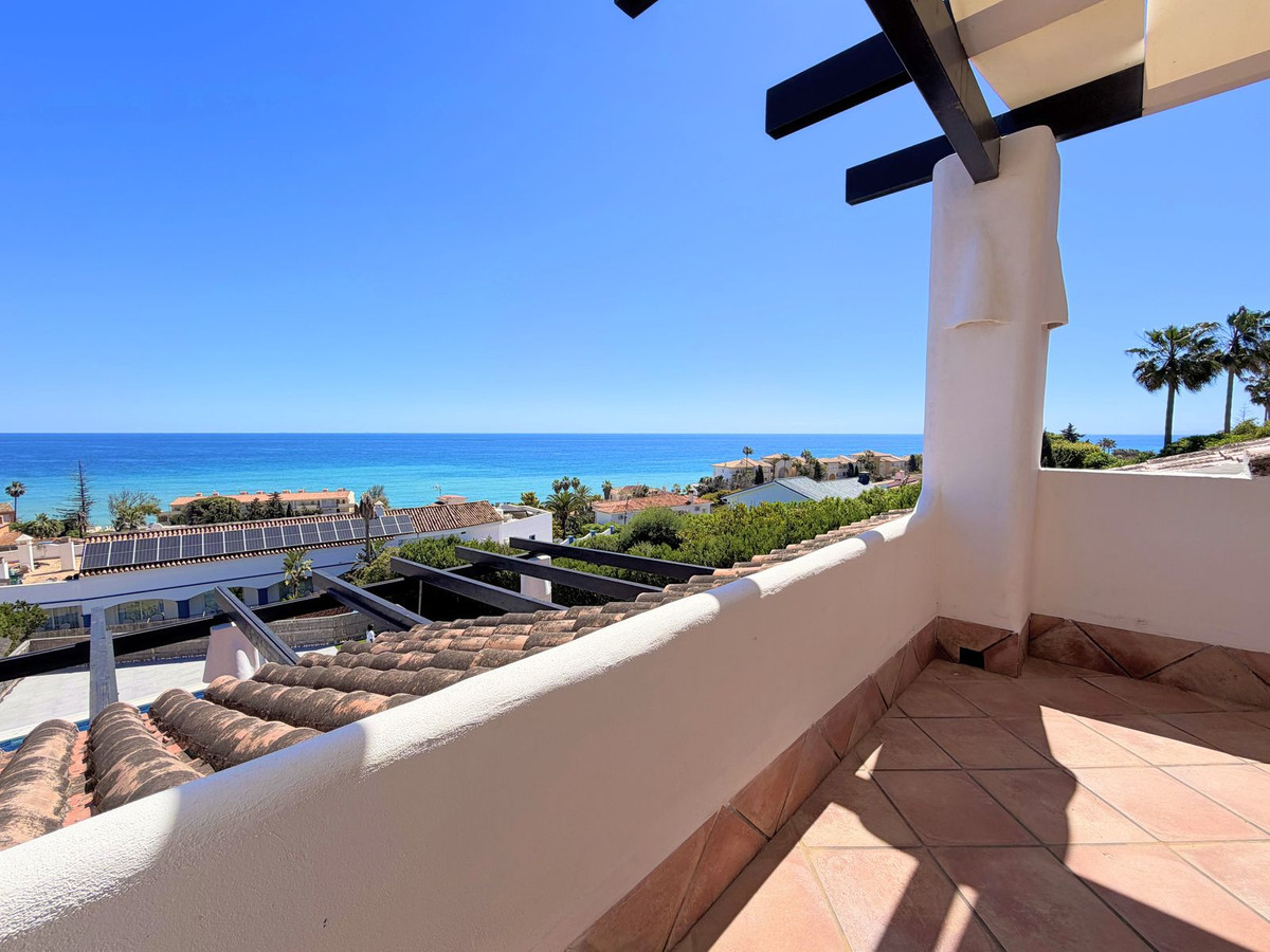 Huis te koop in Estepona | 5 slaapkamers H5350765